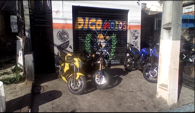 Fachada e Pátio Digo Motos